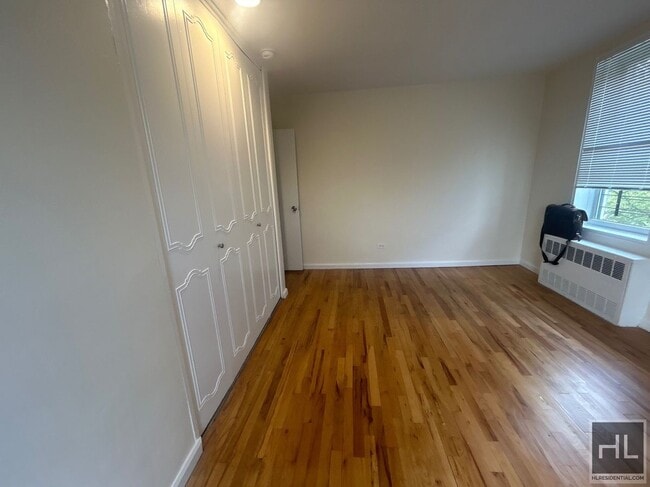 Photo - GRAND CENTRAL PARKWAY Unit 5J