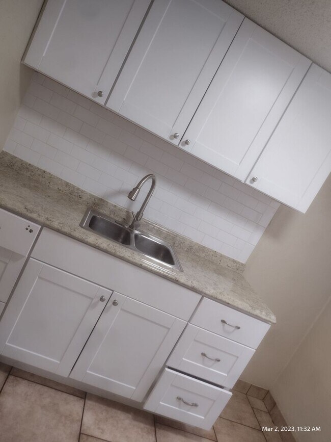 Photo - Pine Lake #8 Unidad 8A