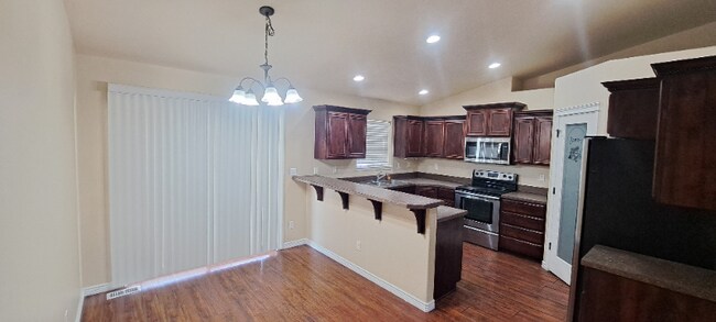 Photo - 1184 Glenn Brook Rd