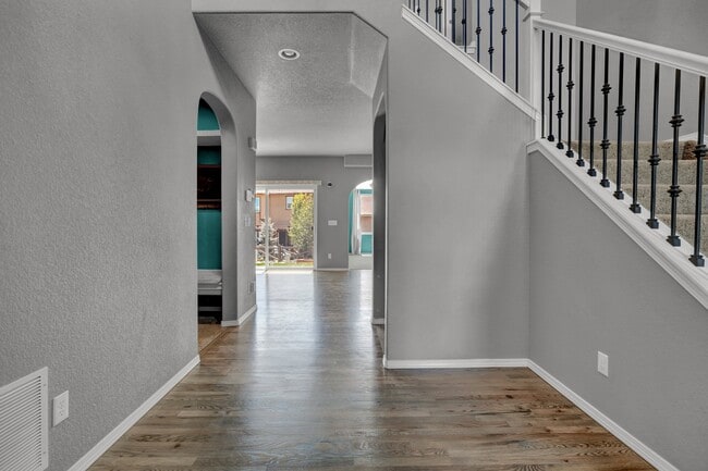 vestíbulo - 7272 Jagged Rock Cir