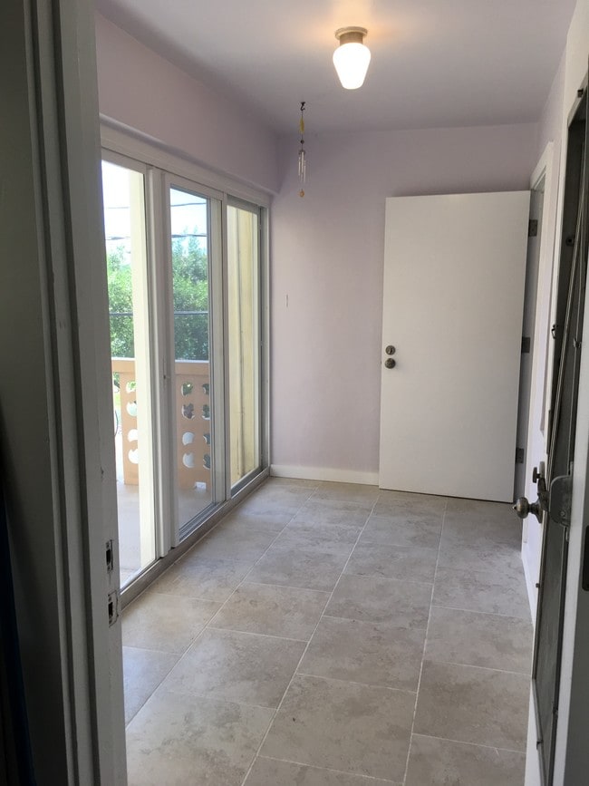 Front extra room - 1818 Rodman St Unit 2F