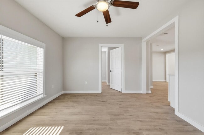 Photo - 2859 Marjorie Ave