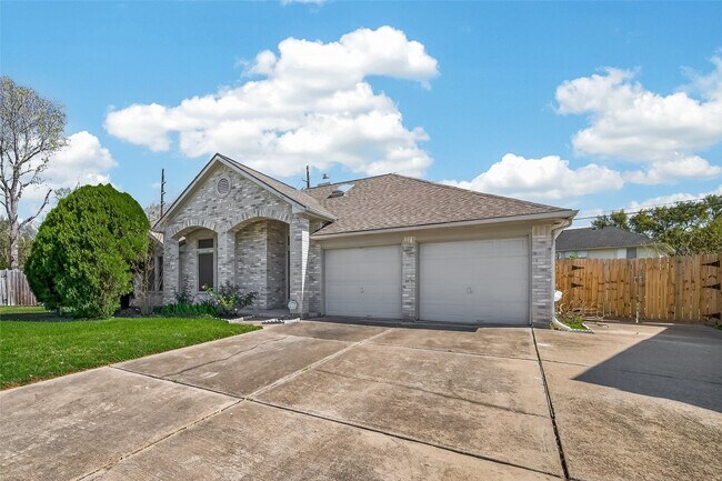 Photo - 8203 Paddington Pl Dr