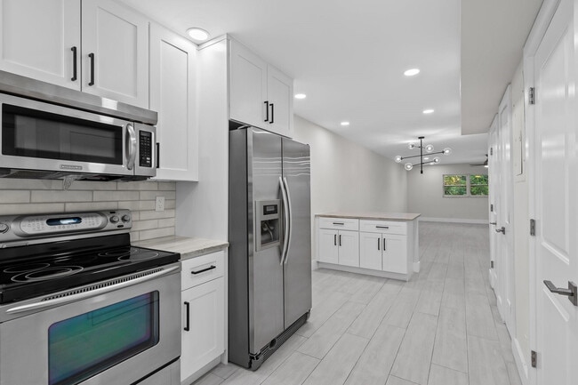 Photo - 1339 Ave Unit UPSTAIRS