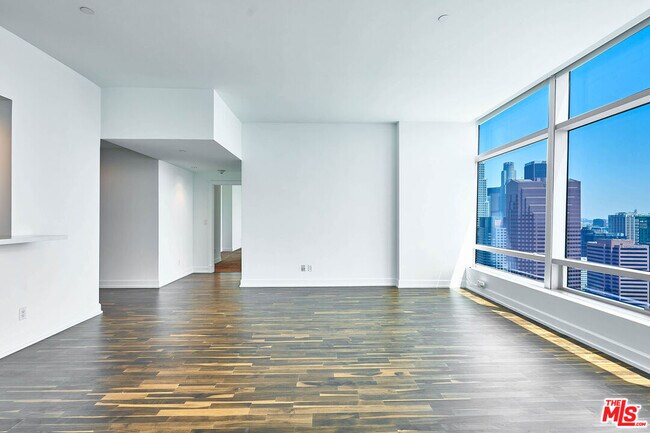 Photo - 900 W Olympic Blvd Unit 35i