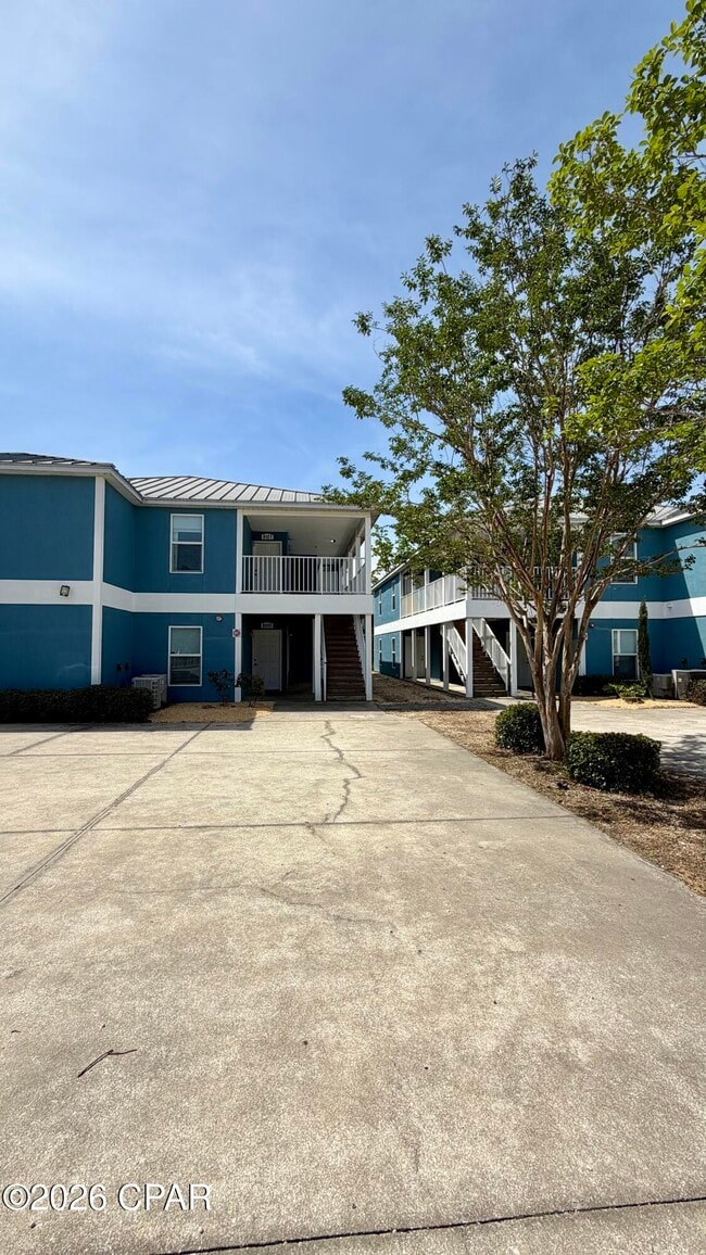 Building Photo - 9117 Laird St Unit 9129