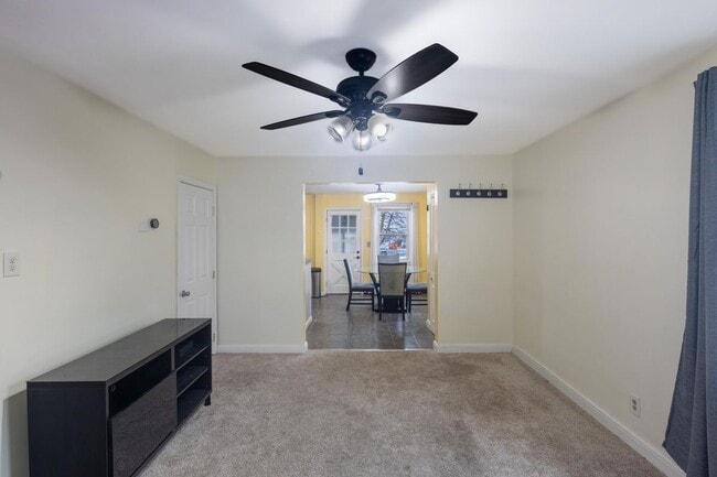 Photo - 1200 Narcissus Ave