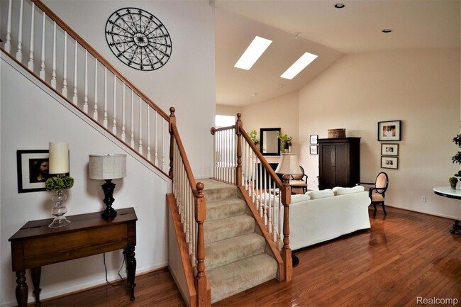 Photo - 4890 Spring Meadow Dr