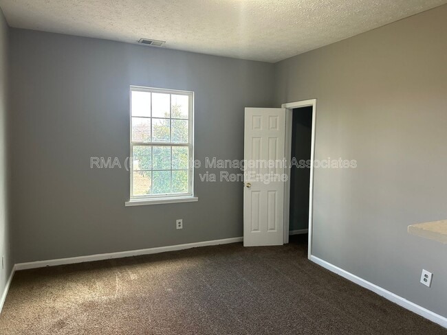 Photo - 113 W Tinsley St Unit B