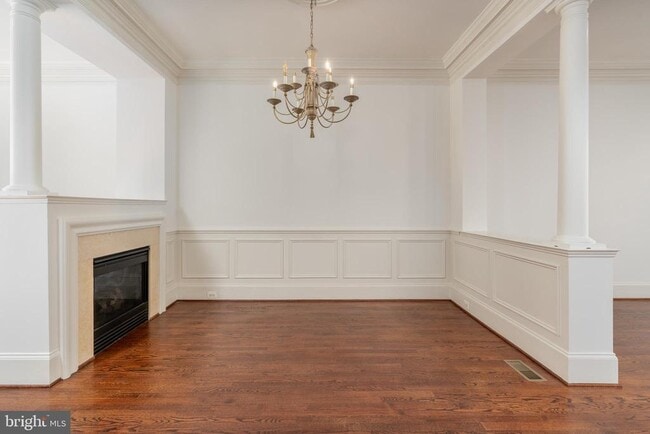 Photo - 720 Carpenter Rd