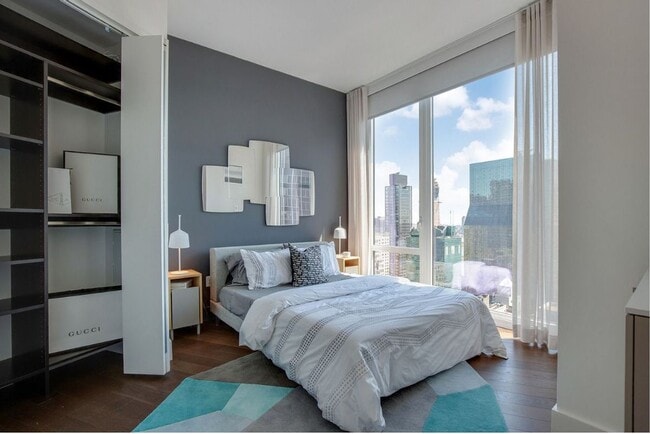 Photo - East 44th Street Unit 33E