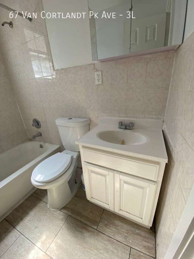 Photo - 67 Van Cortlandt Park Ave Unit 3L