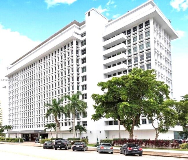 Photo - 700 Biltmore Way Unit 1218