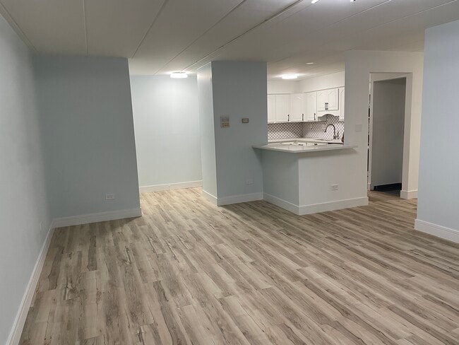 Sala de estar - 1220 S Lorraine Rd Unidad 2A