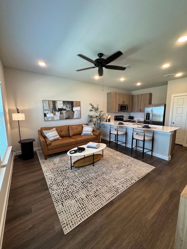 Photo - 1127 Eloise Dr Unit 817