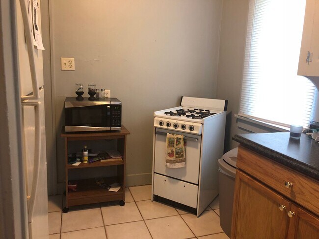 Photo - 524 Adrian St