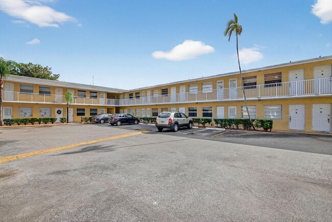 Photo - 4051 NE 13th Ave Unit 77