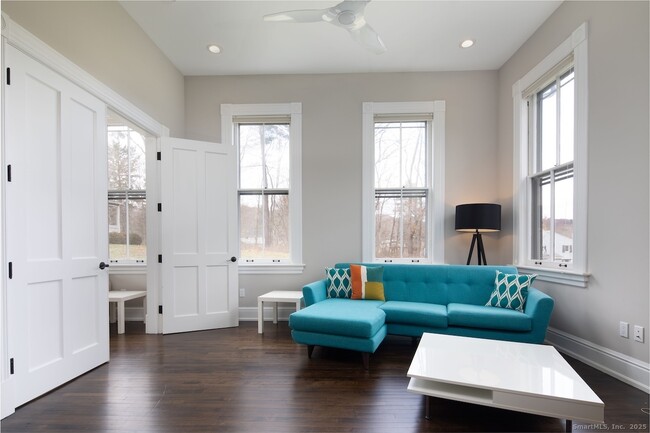 Photo - 33 Sharon Rd