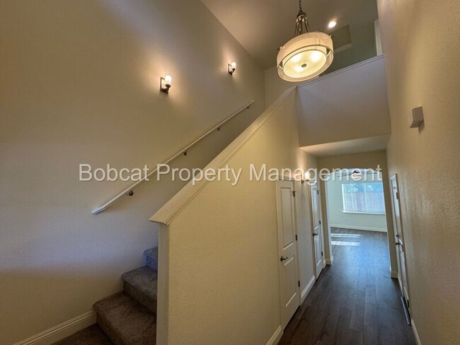 Photo - 1237 Correlli Ct