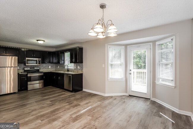 Photo - 300 Ladora Dr