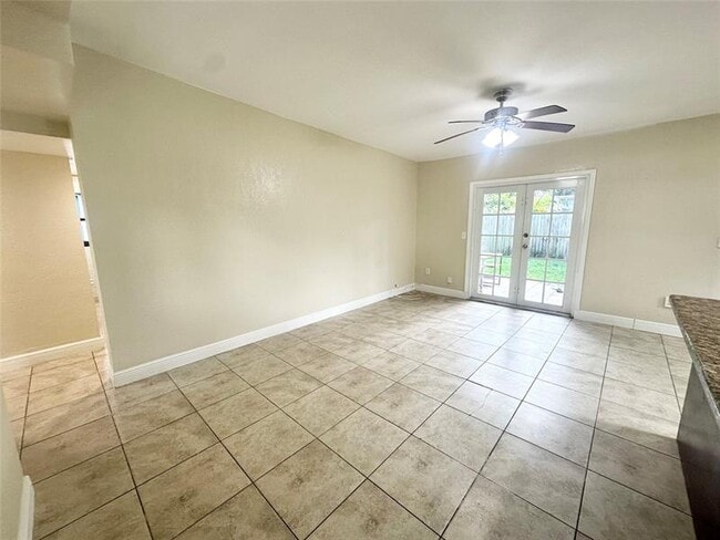 Photo - 260 NW 106th St