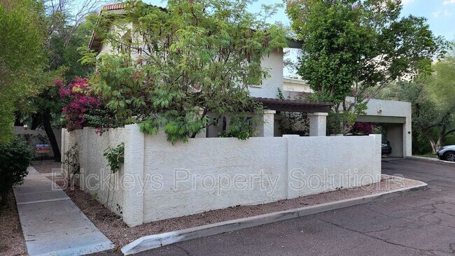 Photo - 4820 E Winston Dr