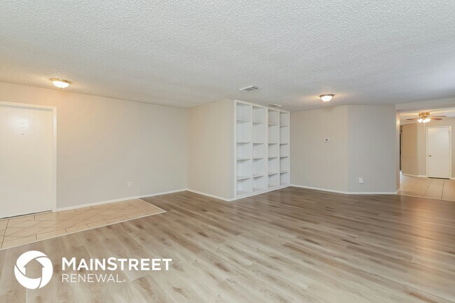 Photo - 13406 Forum Rd