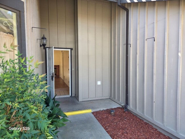 Photo - Three Bedroom Two Bathroom Home in Antelope