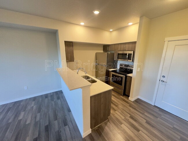 Photo - 16401 NW Chadwick Way Unidad 108