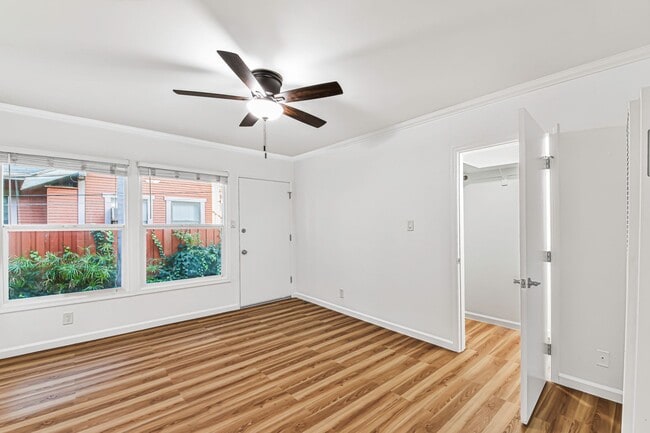 Photo - 1631 E 4th St Unidad 1635 - 2