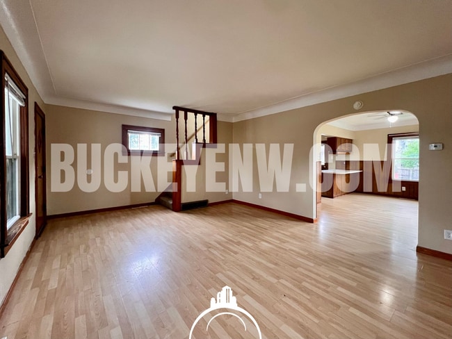Photo - 1233 Halstead St