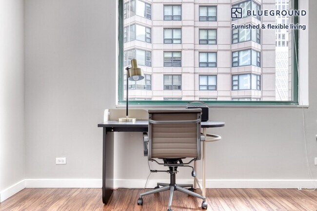 Photo - 420 E Ohio St Unit FL7-ID585