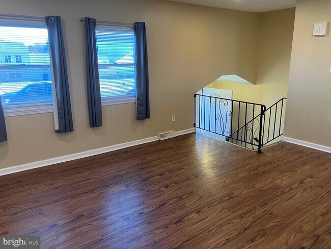 Photo - 247 Rutgers Ave