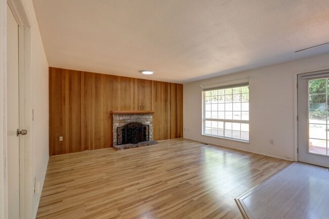 Photo - 10028 NE 139th St