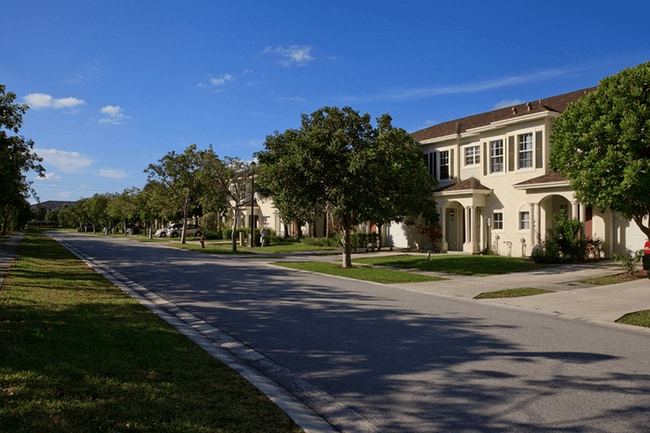 Emerald Lake Apts