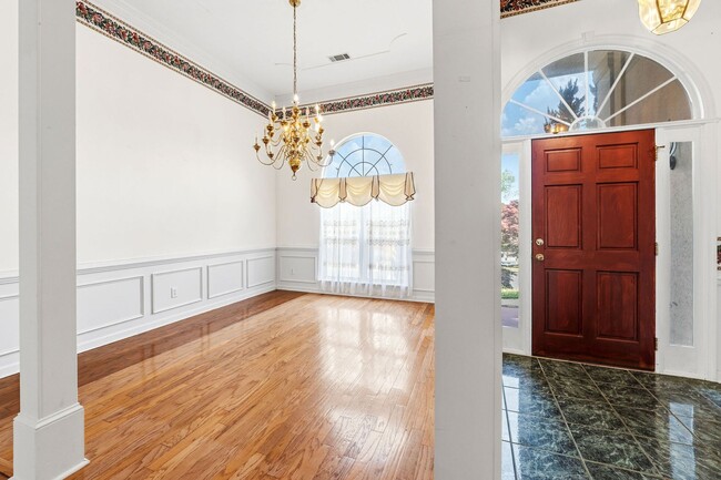 Photo - 790 Prairie Ln