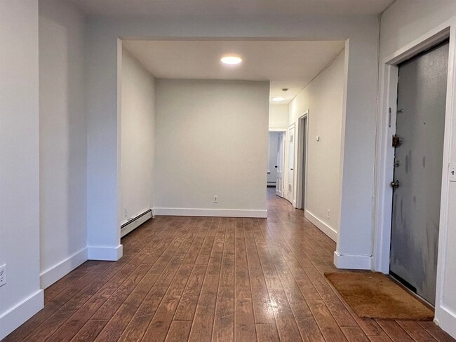 Photo - 183 Montgomery St Unit 1