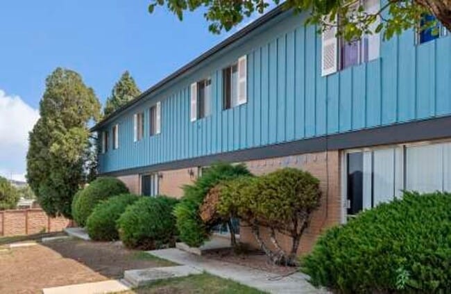 Photo - The Townhouse Apartment Homes