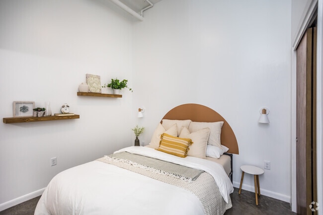 0 BR, 1 BA - 385SF - Hilltop Lofts- Utilities Included