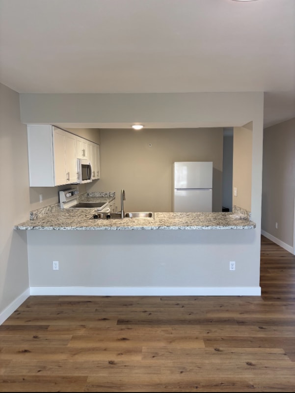 Photo - 1068 Mace Rd