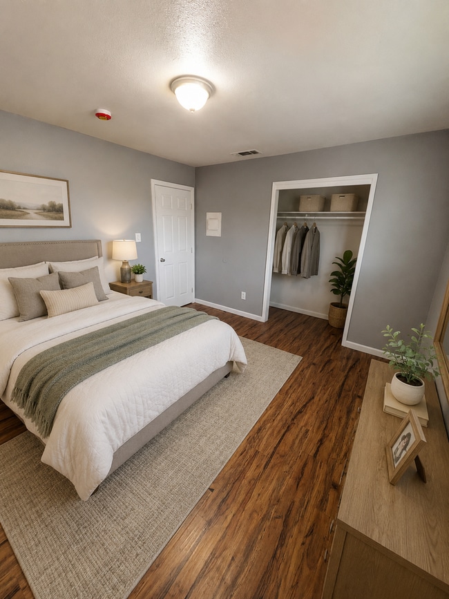 Photo - 1620 E Yale Ave Unidad 202