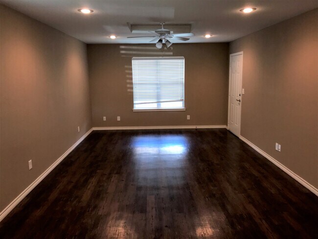 Photo - 4281 Castlegate Dr Unidad 4281