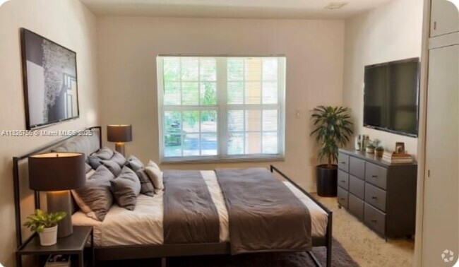 Building Photo - 33 Salamanca Ave Unit 1FL Rental