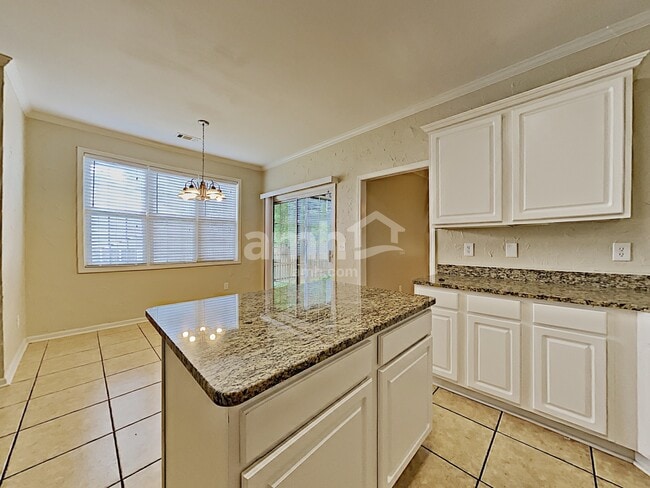 Photo - 960 Fountain Glen Dr