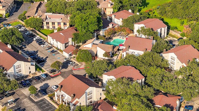DJI_20260617173818_0678_D - Deer Oaks Apartments