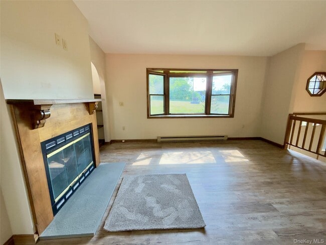 Photo - 709 Bloomingburg Rd