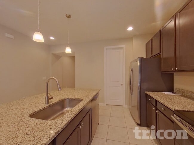 Photo - 371 Buchannan Dr