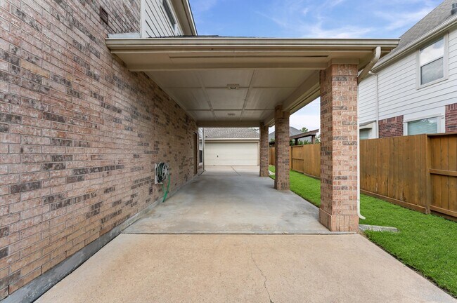 Photo - 1615 Noble Pointe Dr