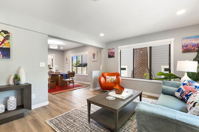 Photo - 4042 1st Ave NE Unit ID1035929P