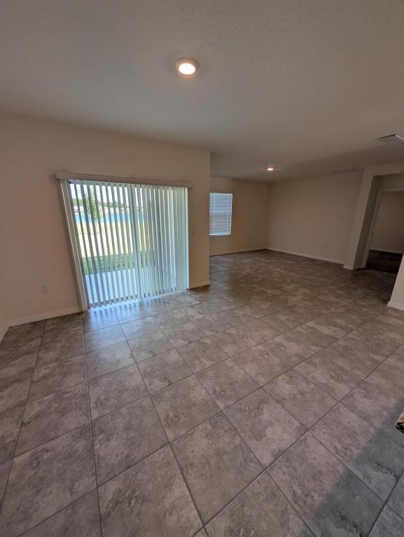 Photo - 1331 Lawndale Ct